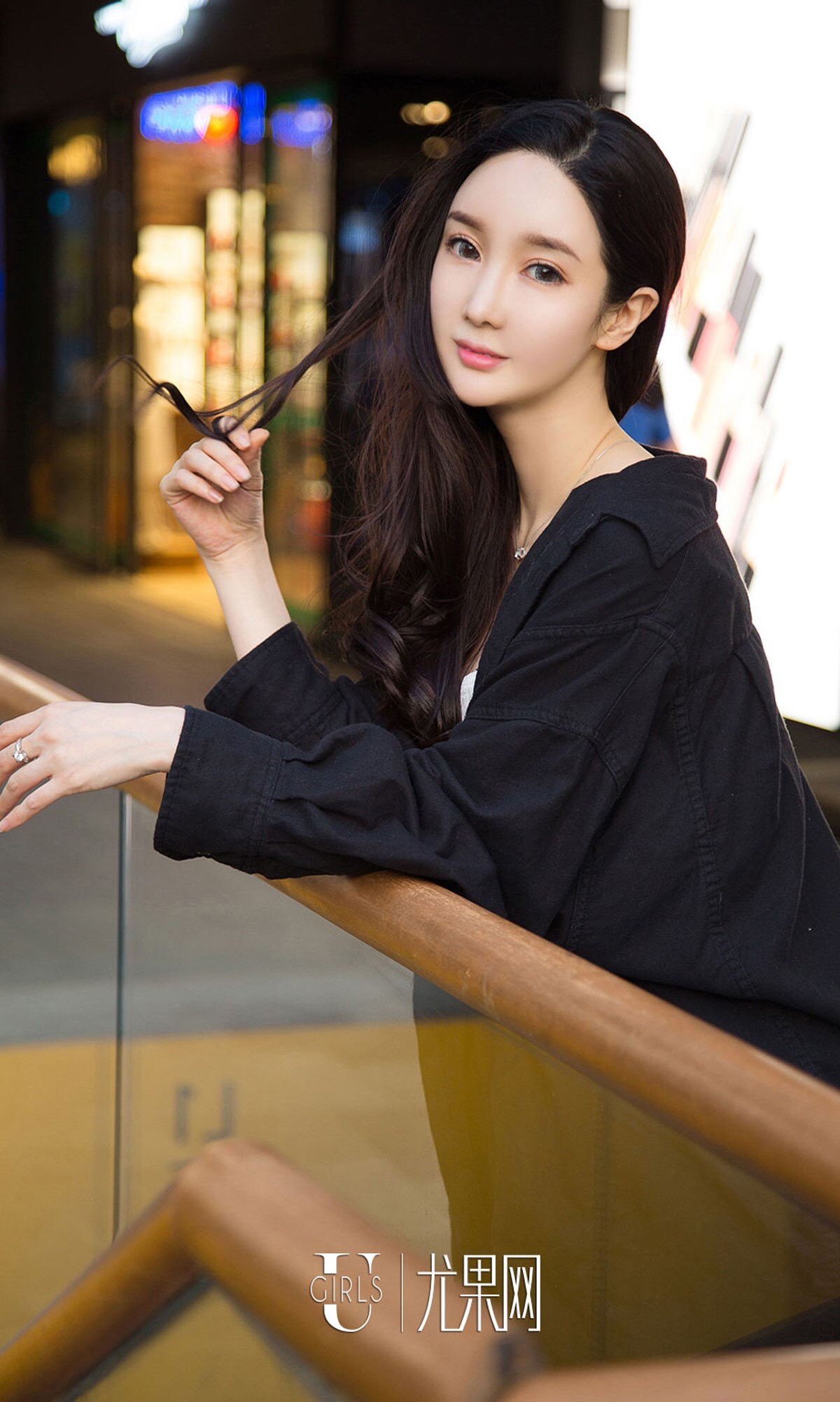 [爱尤物]2018APP NO.1215 9月精选